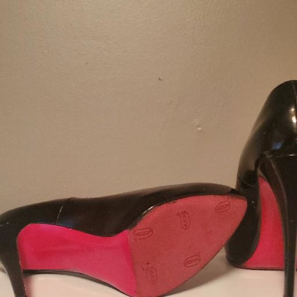 CHRISTIAN LOUBOUTIN PATENT LEATHER PUMPS - Picture 3 of 7